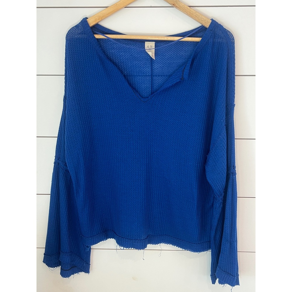 We the Free blue‎ XS Dahlia waffle knit top boho thermal raw edge bell sleeves